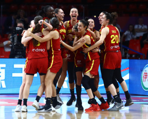 Η Ισπανία έκανε την έκπληξη κόντρα στη Γαλλία και πήρε την πρόκριση στον τελικό του ΣΕΦ