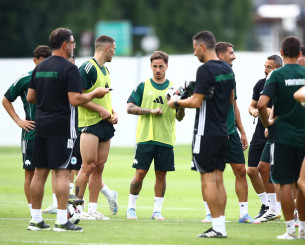 Ο Βιτόρια έβαλε από νωρίς στην «πρέσα» τους πάντες ζητώντας «σύνδεση» και «υποστήριξη»