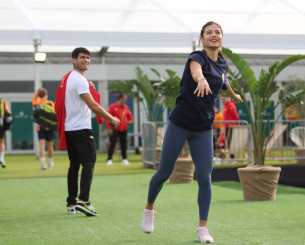 «Φουντώνουν» οι φήμες για ειδύλλιο Αλκαράθ-Ραντουκάνου