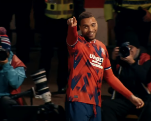 «Ο Ντέσερς επέστρεψε στη Γλασκώβη και πιέζει τη Ρέιντζερς»