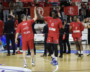 Η σύλληψη του Μότλεϊ «παγώνει» τις συζητήσεις του για ανανέωση με την Χάποελ