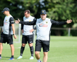 Τι 11άδα δοκίμασε ο Νίκολιτς για το φιλικό της ΑΕΚ με τη Ζούλτε Βάρεγκεμ