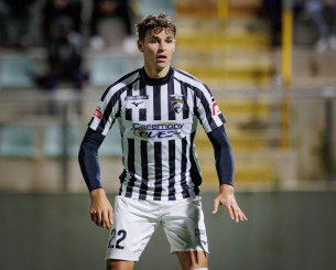 Ο Ρέλβας στο Ρότερνταμ για ιατρικές εξετάσεις