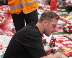 Ράγισαν οι καρδιές όλων με την εικόνα του Χέντερσον για τον Ζότα (video)