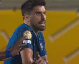 Το γκολ του Σίλβα που προκάλεσε χάος - Οι παίκτες της Αλ Χιλάλ σταμάτησαν να παίζουν (video)