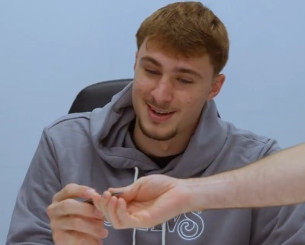 Μία υπογραφή εκατομμυρίων: Ο Κούπερ Φλαγκ είναι πλέον επίσημα NBAer (video)