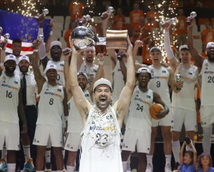 Γιουλ ο Μίδας: Ξεπέρασε τον Μόντριτς σε τίτλους στην Ρεάλ Μαδρίτης