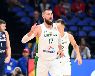 Νέο ραντεβού για... φιέστα υποδοχής στον Βαλαντσιούνας