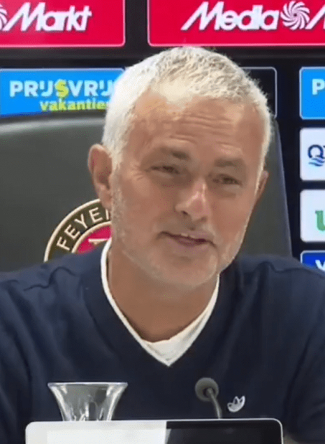 Ο Μουρίνιο... έσταζε μέλι για τον Παυλίδη μετά το μυθικό χατ-τρικ