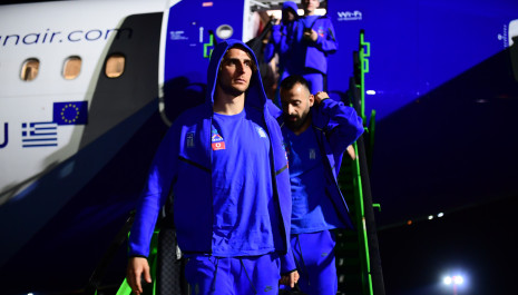 Προσγειώθηκε στην Ουγγαρία η Εθνική Ελλάδας - Αχώριστοι Μουζακίτης και Κωστούλας