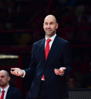 Ο Σπανούλης καλησπέρισε τον... κανένα και έφυγε από την αίθουσα Τύπου στο Μονακό (video)