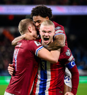 «Aρχισε να μου αγγίζει τα οπίσθια» - Ο Χάαλαντ την... έπεσε στον Μαντσίνι