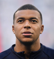 Η Παρί ευχήθηκε στον Εμπαπέ, ενώ του χρωστάει 61 εκατ. ευρώ