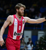 Ο Γουόκαπ ξεπέρασε τον Σλούκα και «έγραψε» ρεκόρ στο ματς με το Περιστέρι