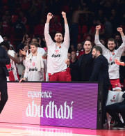 EuroLeague by night: Η άνετη νίκη του Ολυμπιακού και η διαχείριση του Μπαρτζώκα (video)