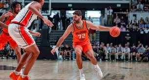 Ο Μαντζούκας πέτυχε double-double κι έκανε την καλύτερη εμφάνισή του στο NCAA (video)