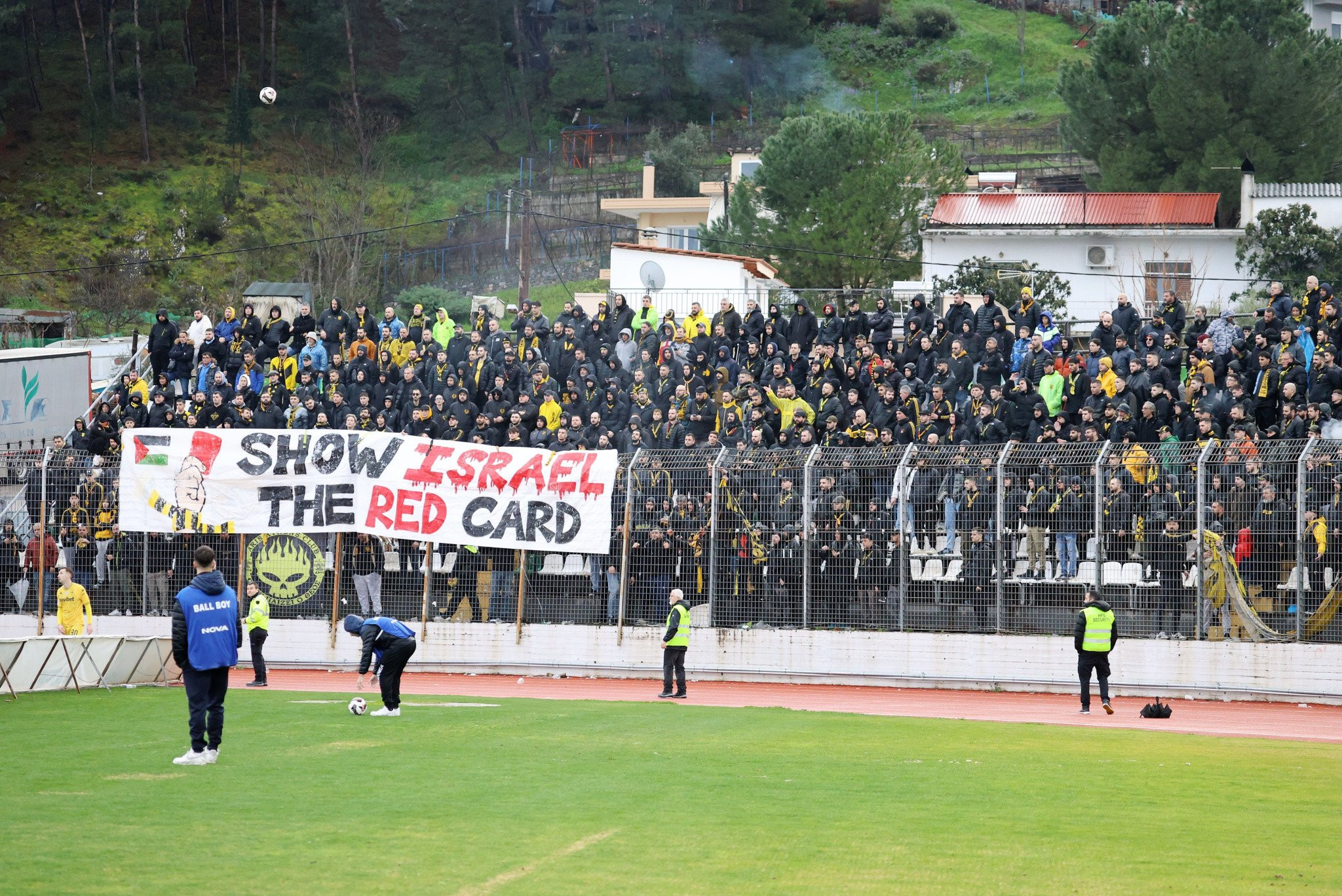 Με κόσμο ο Αρης στην Τρίπολη