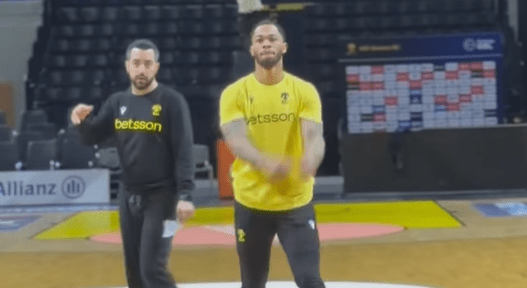 Η πρωτοφανής υποδοχή και η προπόνηση με την ΑΕΚ: Το κιτρινόμαυρο 24ωρο του Τάκερ