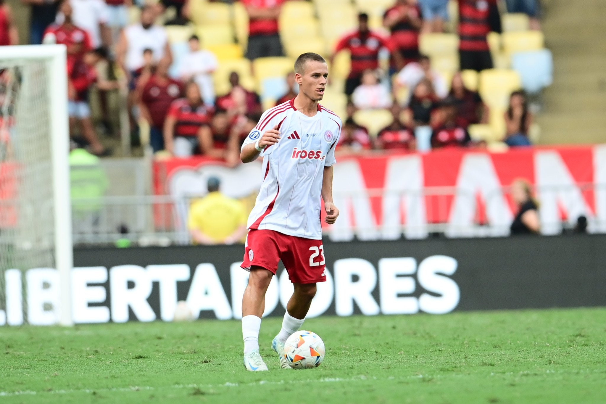 Ο Μπακούλας ανανέωσε με τον Ολυμπιακό, αλλά παραμένει δανεικός στην Ρίο Άβε