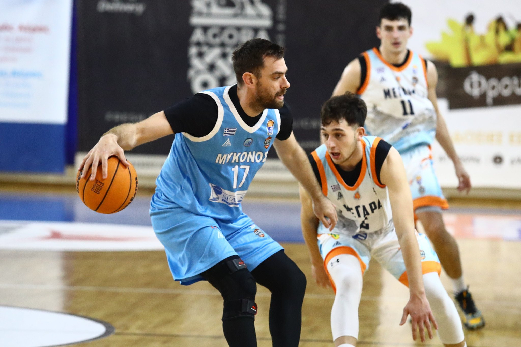 Ο Βαγγέλης Μάντζαρης συνεχίζει στον ΑΟ Μυκόνου