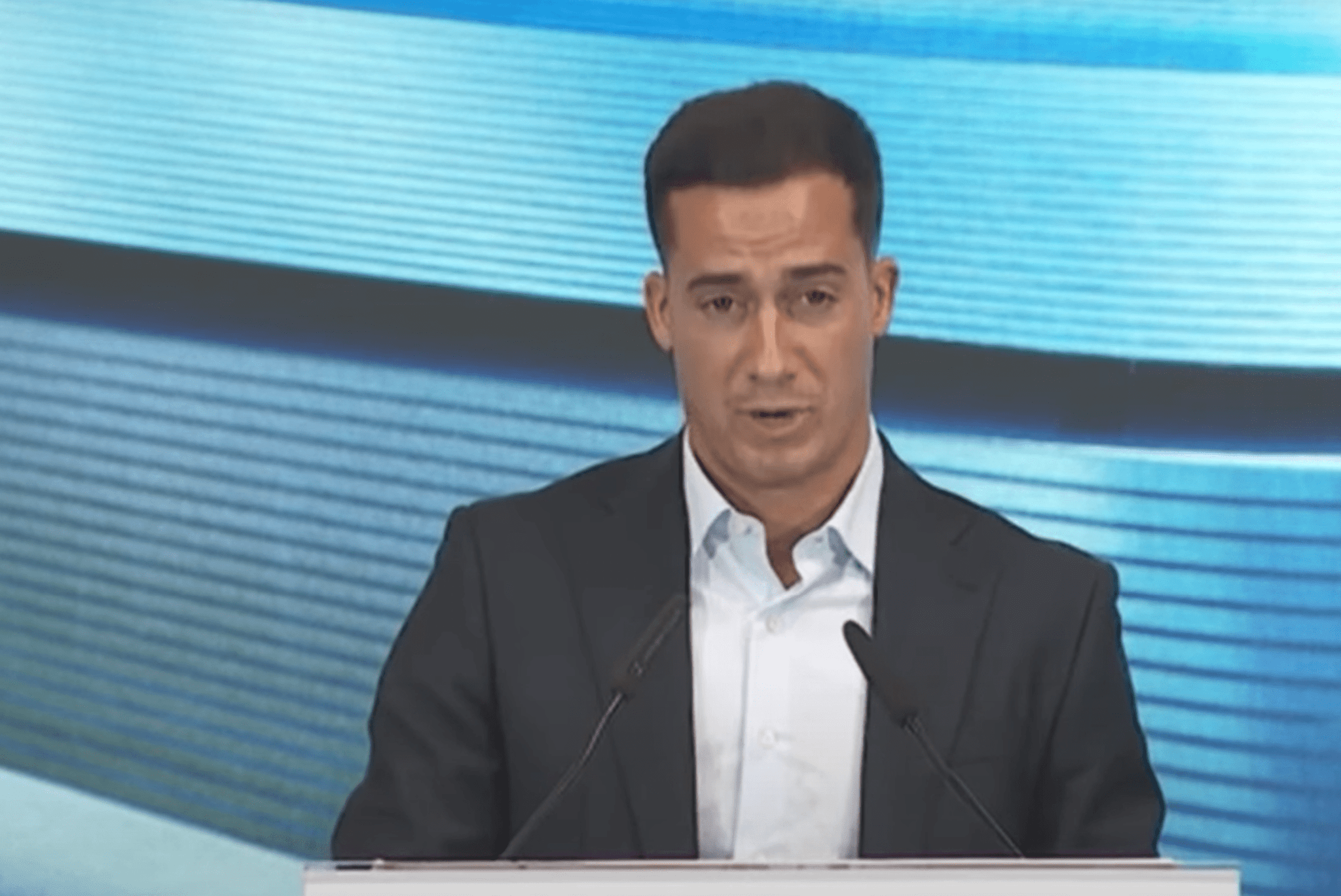 Με δάκρυα στα μάτια ο Λούκας Βάθκεθ αποχαιρέτησε τη Ρεάλ - «Δεν θα πω ποτέ αντίο, τα λέμε σύντομα»