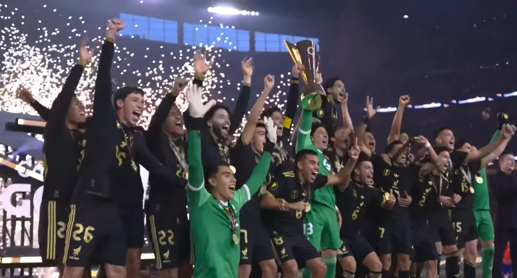 Το Μεξικό του Πινέδα κατέκτησε το Gold Cup απέναντι στις ΗΠΑ - Συγκινητική στιγμή με Ραούλ Χιμένεθ