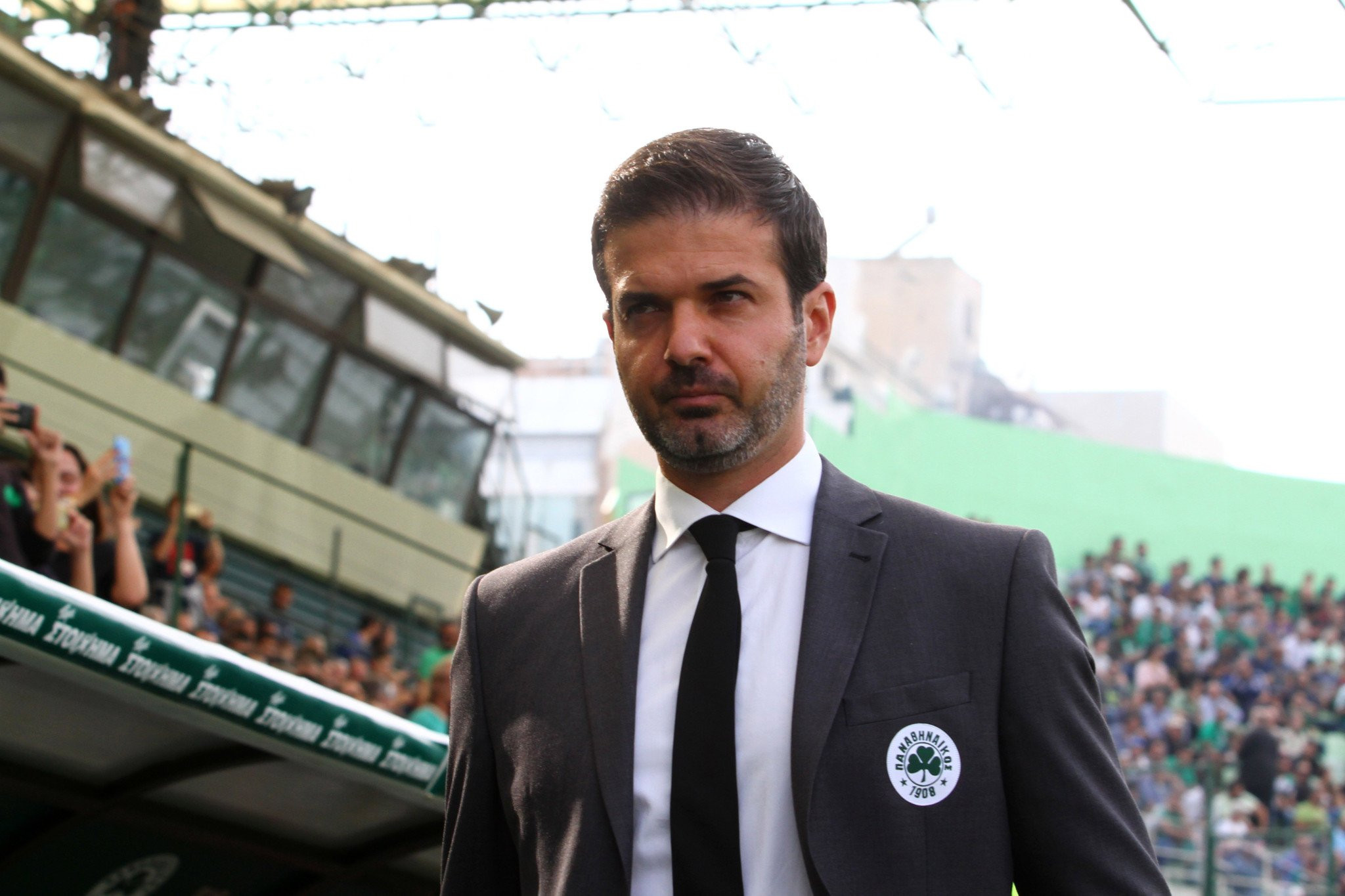 «Έπεσα πάνω στα βράχια» - Απίστευτο συμβάν με τον Αντρέα Στραματσόνι να σώζει δύο κορίτσια από πνιγμό