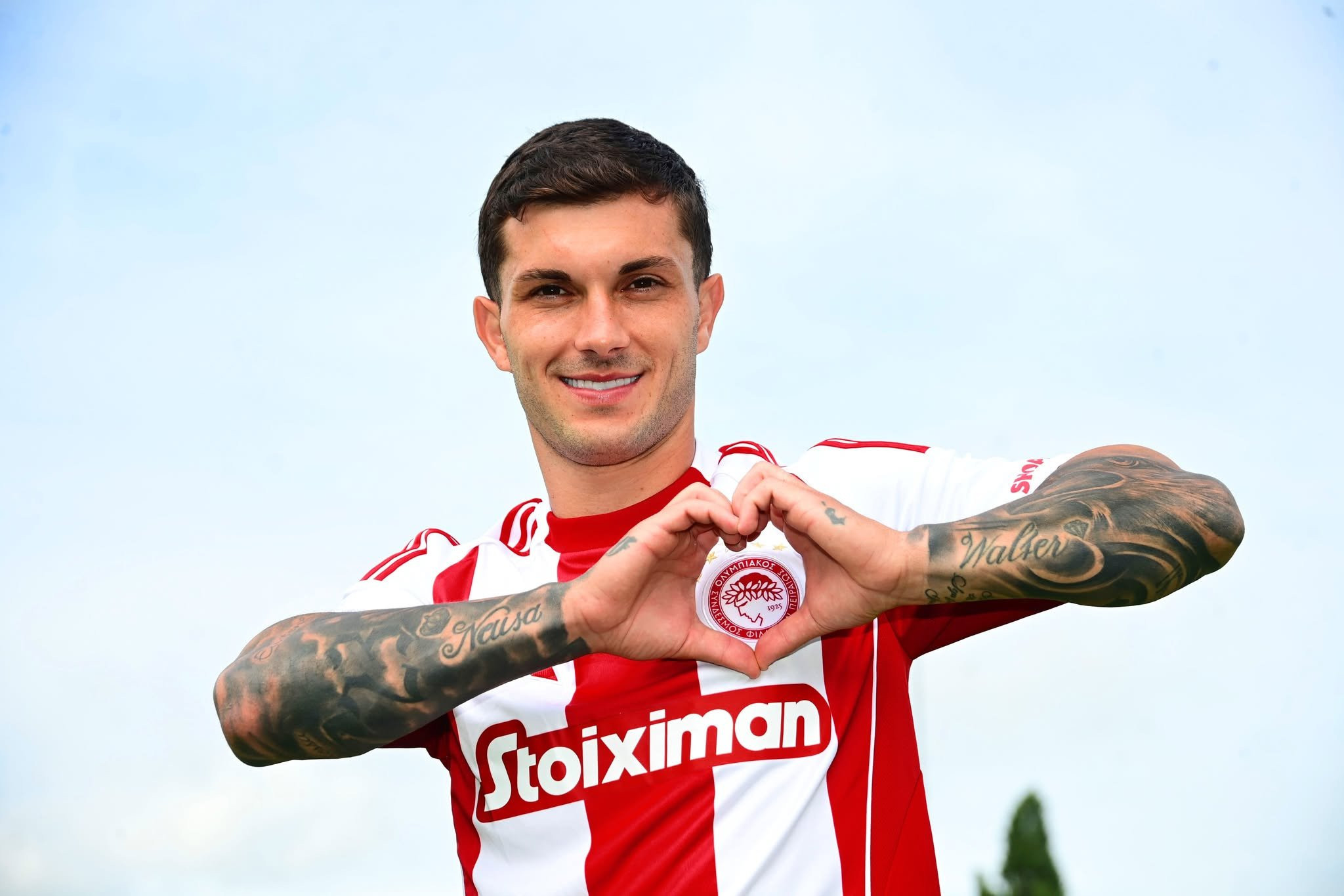 «Thank you, PAME»: Το DM του Στρεφέτσα στο Instagram του Ολυμπιακού