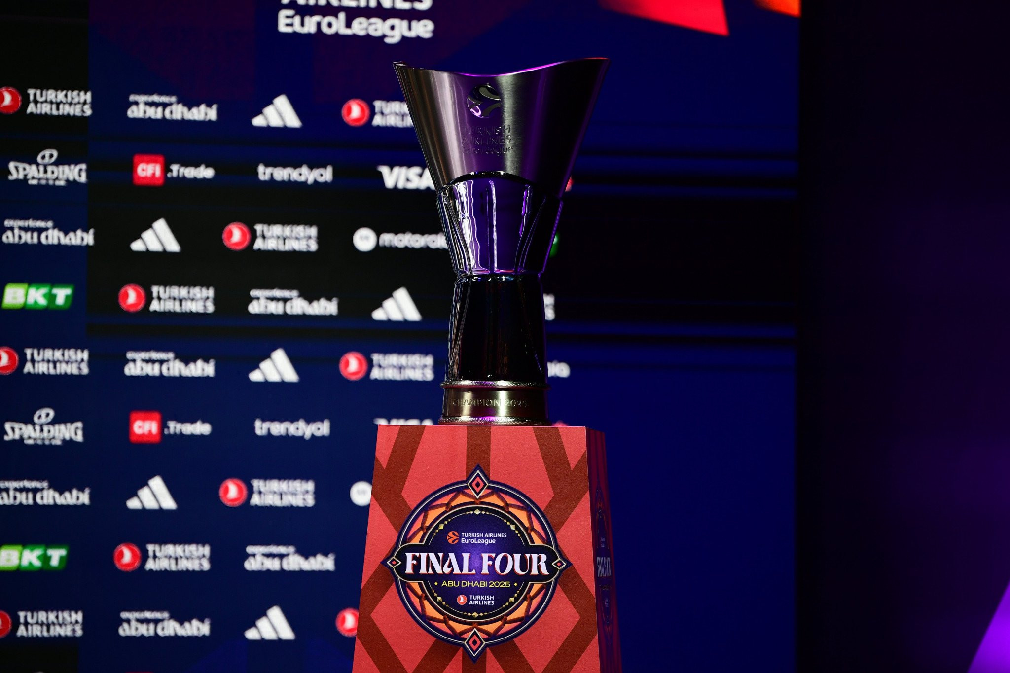 Αντίστροφη μέτρηση για την έδρα του Final Four - Ξεκίνησε η συνεδρίαση