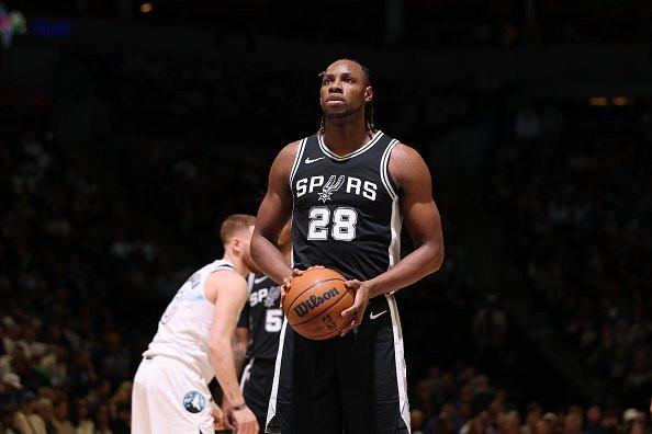 Δημοσίευμα από τη Σερβία στέλνει τον NBAer Τσαρλς Μπάσι στην Παρτίζαν