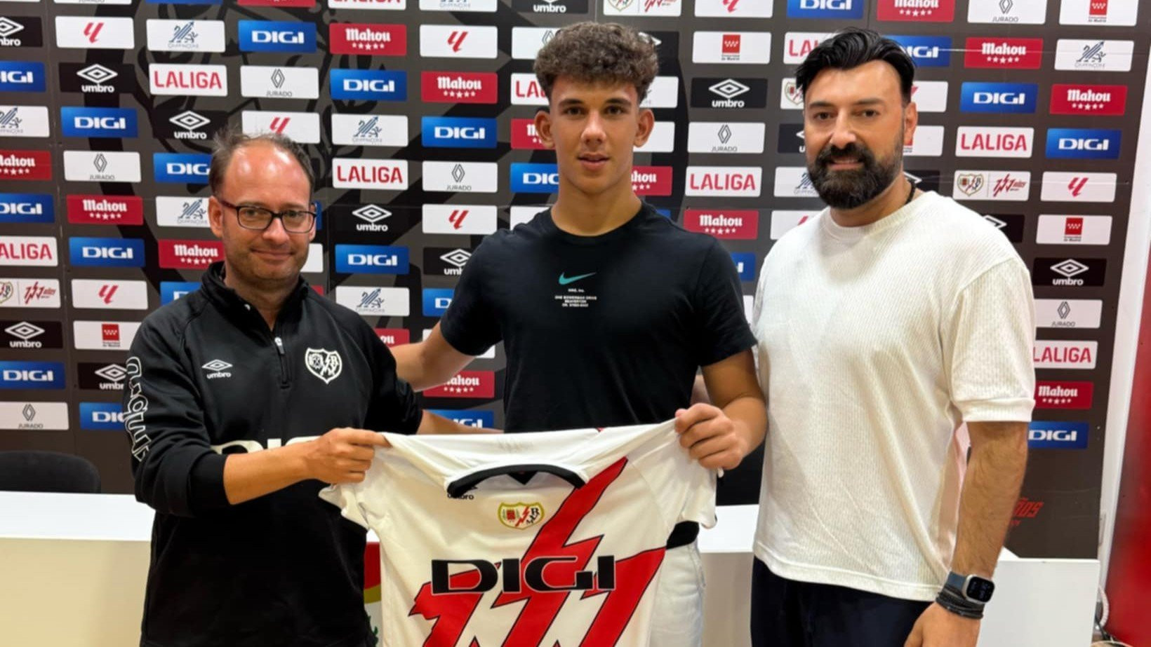 Στη Ράγιο Βαγιεκάνο ο Γιώργος Παππάς μέσω της Athens Goalkeepers Academy!