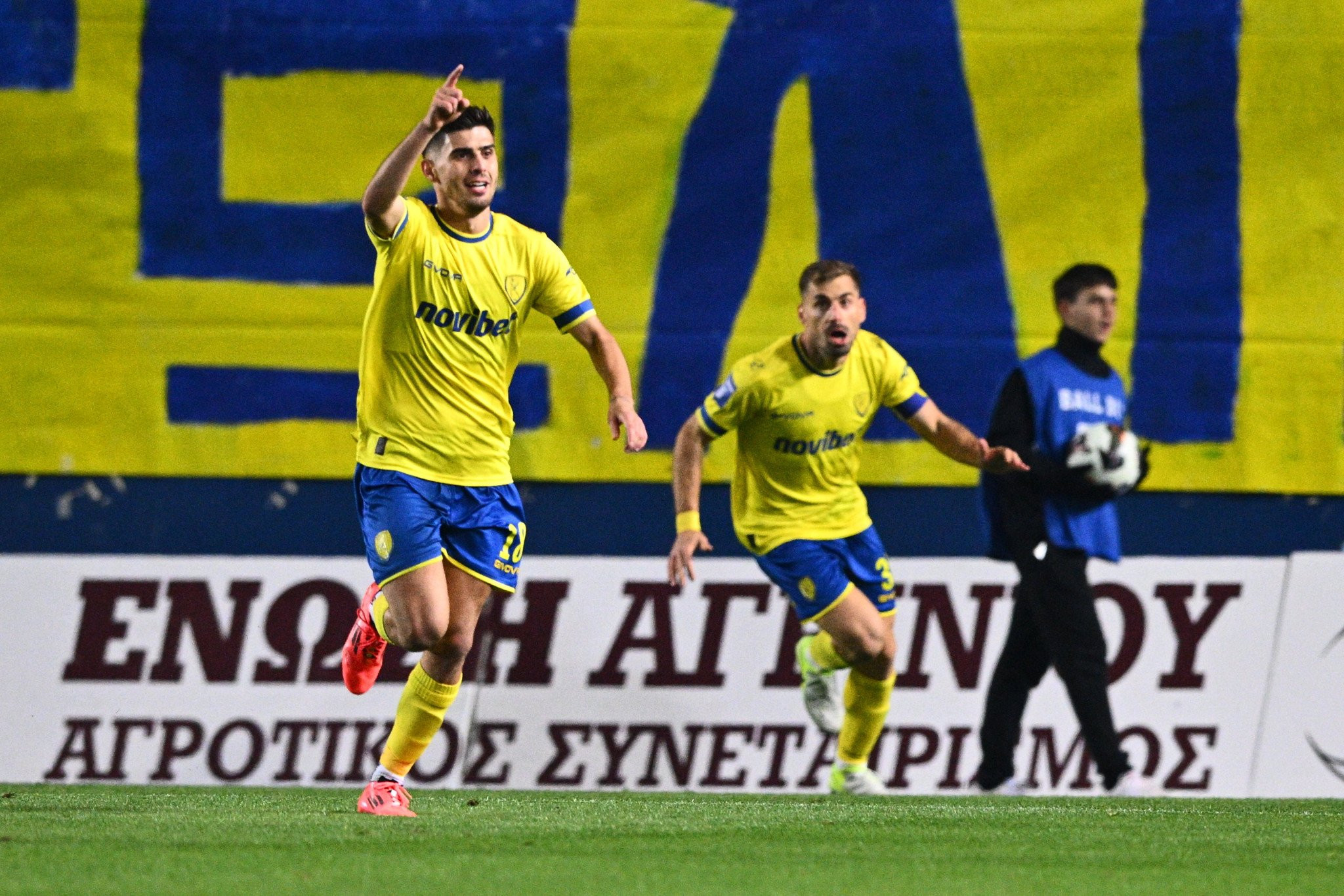 Ο Βόλος «έκλεισε» τον Γιάννη Μπουζούκη