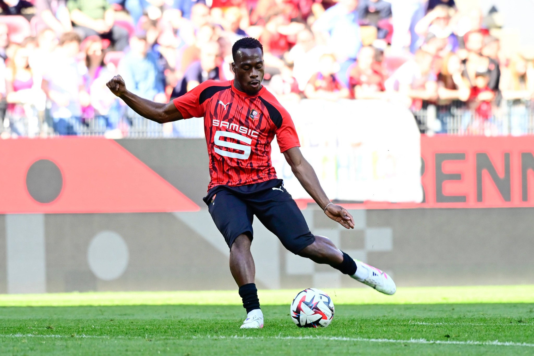 Η Νότιγχαμ βάζει... βαθιά το χέρι στην τσέπη για τον Καλιμουέντο - Πόσο θα κοστίσει η μεταγραφή Η Νότιγχαμ βάζει... βαθιά το χέρι στην τσέπη για τον Καλιμουέντο - Πόσο θα κοστίσει η μεταγραφή