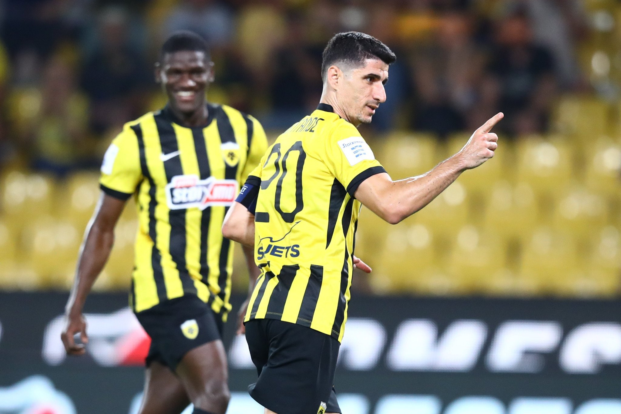 Μάνταλος με πέναλτι και Ζίνι γρήγορα το 2-0 της ΑΕΚ επί του Πανσερραϊκού (video) Μάνταλος με πέναλτι και Ζίνι γρήγορα το 2-0 της ΑΕΚ επί του Πανσερραϊκού (video)