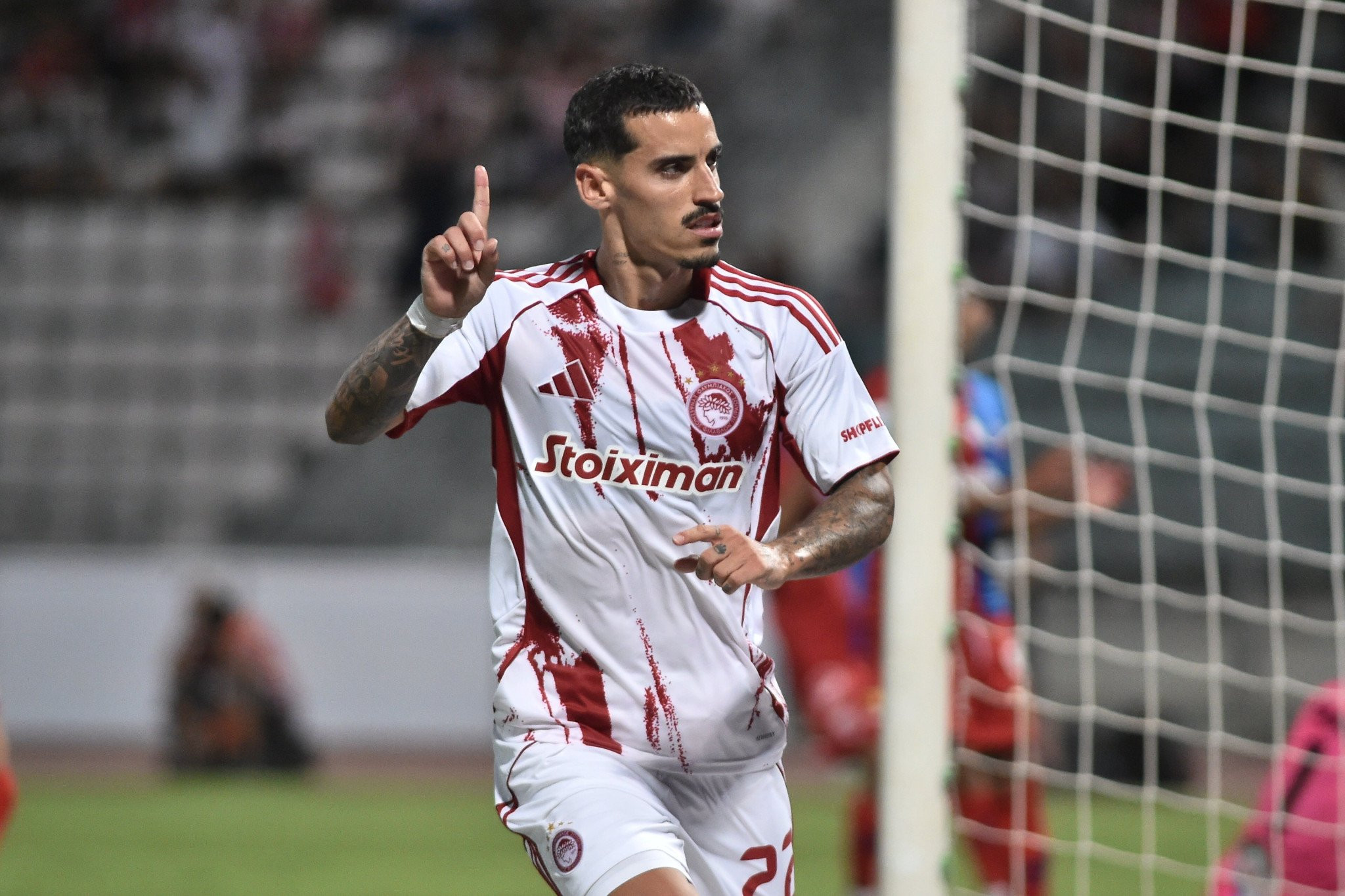 Ο Τσικίνιο MVP Αυγούστου στη Stoiximan Super League