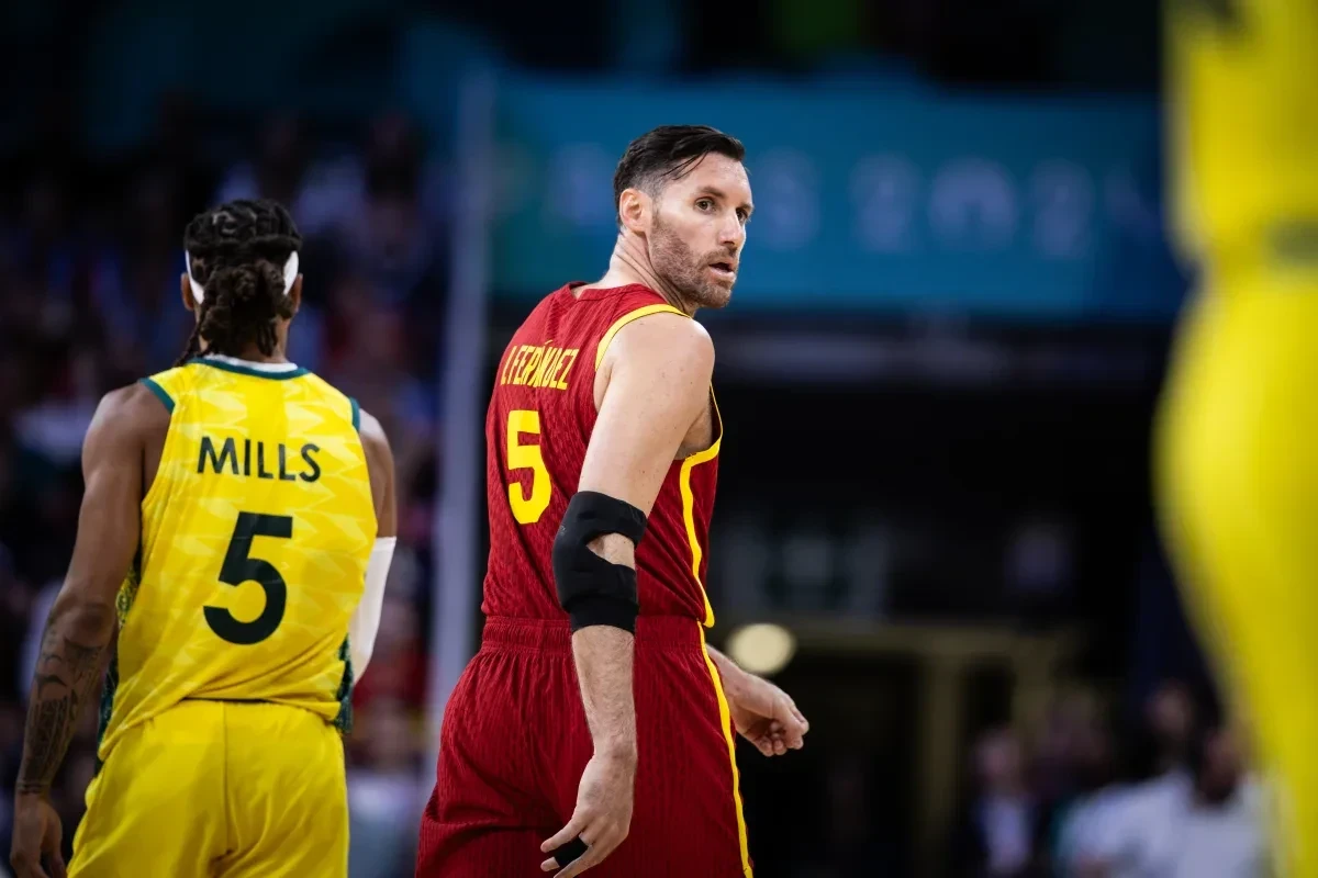 Ο Ρούντι Φερνάντεθ «βλέπει» την Ελλάδα διεκδικήτρια του EuroBasket και αποθεώνει τον Σπανούλη