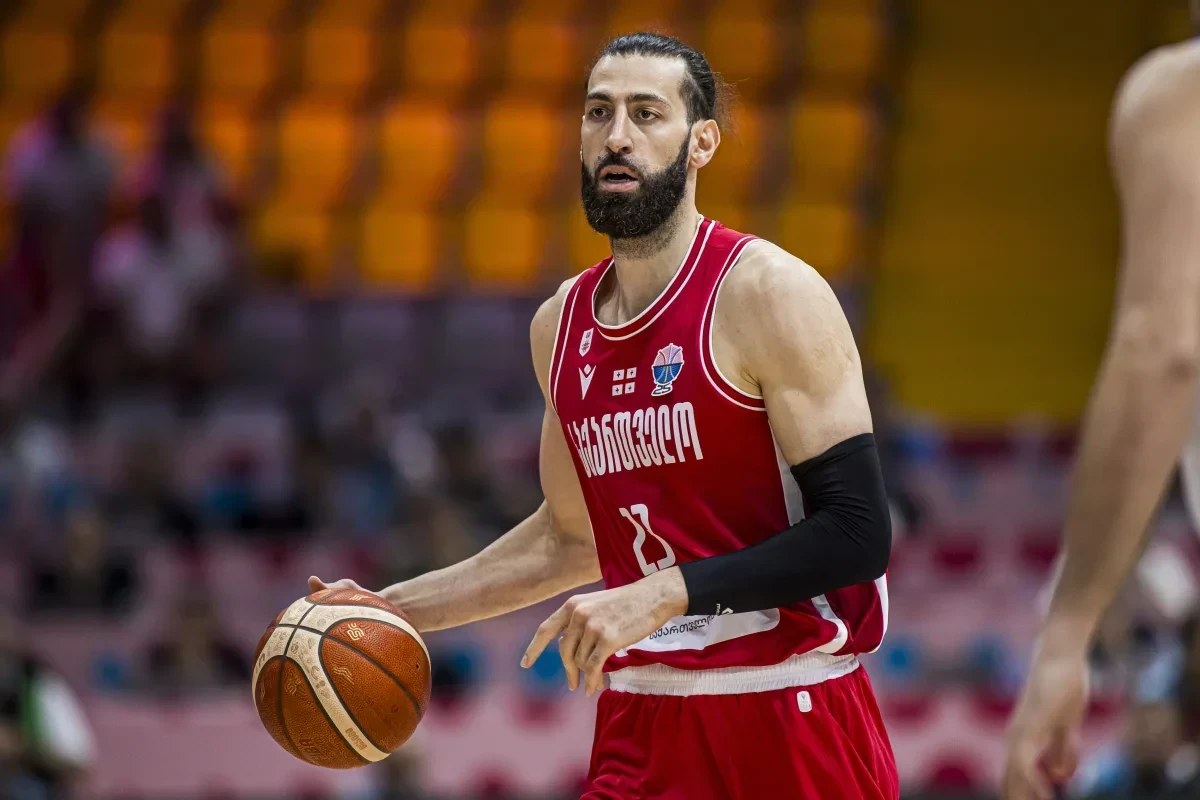 Παίζει κόντρα στην Ελλάδα ο Σενγκέλια - Τιμωρήθηκε με πρόστιμο