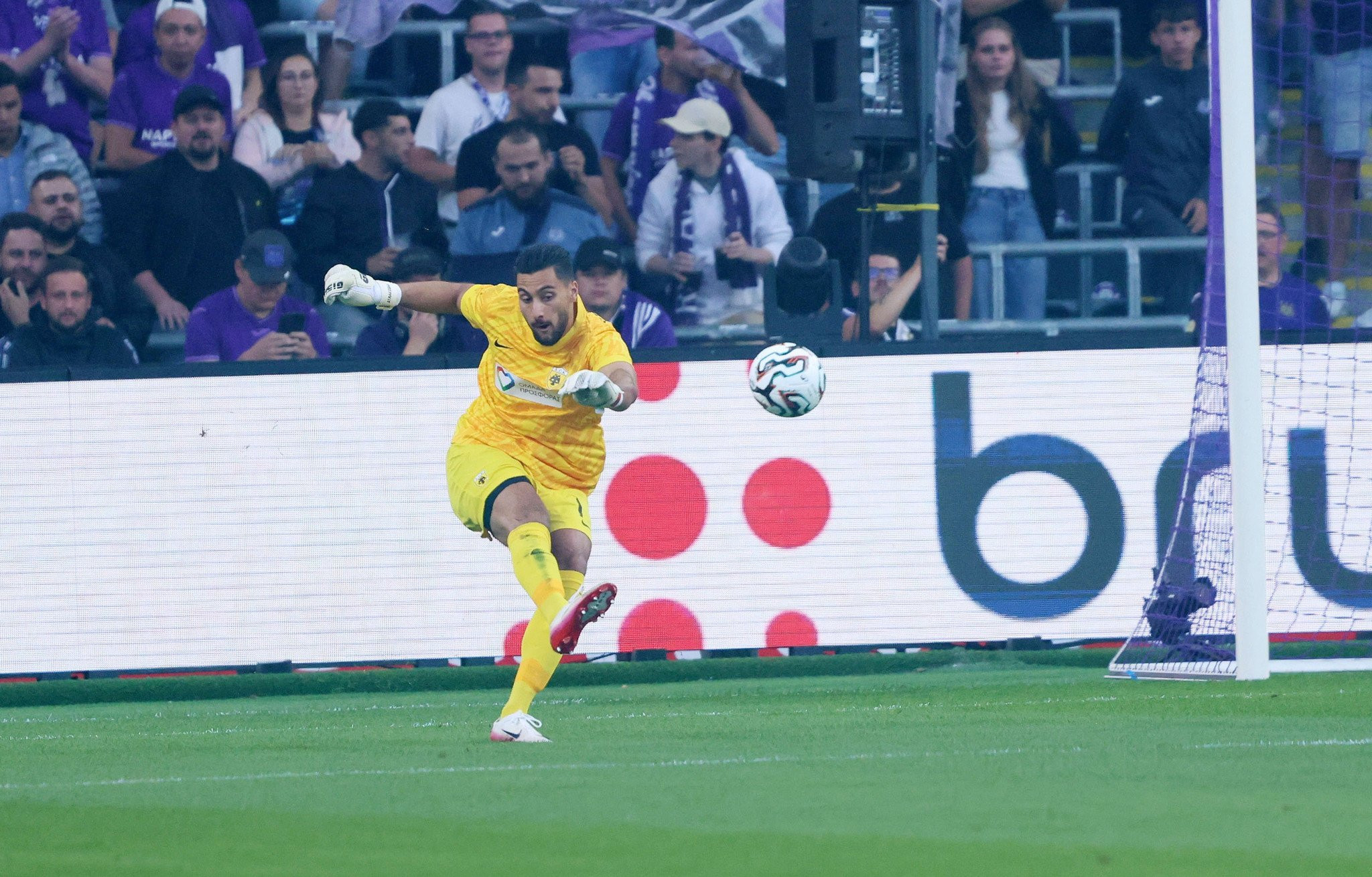 Στρακόσια: «Δεν έχει σημασία το ''πως'' αλλά το να περάσουμε»