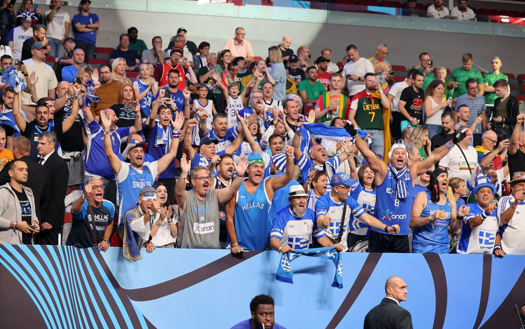 Απόβαση Ελλήνων: Περίπου 2.000 στη Λετονία για τον ημιτελικό