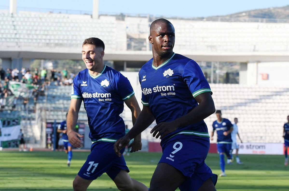 Το άψογο πλασέ του Τετέη για το 1-0 της Κηφισιάς απέναντι στον Παναθηναϊκό (video)