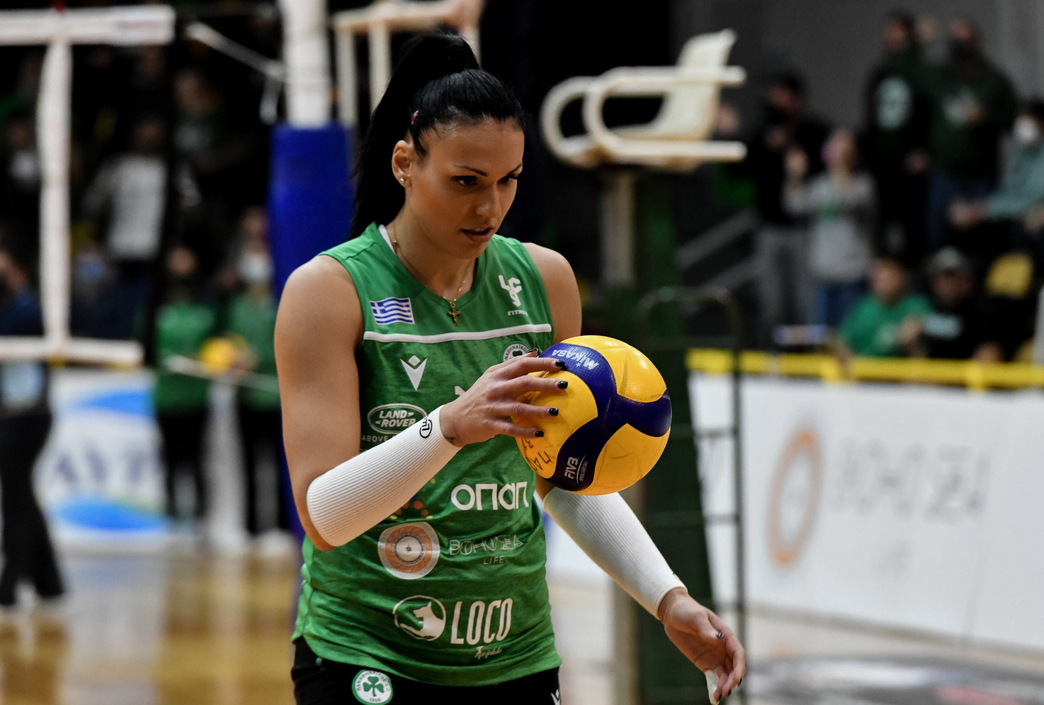 Η Εύα Χαντάβα εγκλωβισμένη στο Νεπάλ - Κρύφτηκε στο δάσος