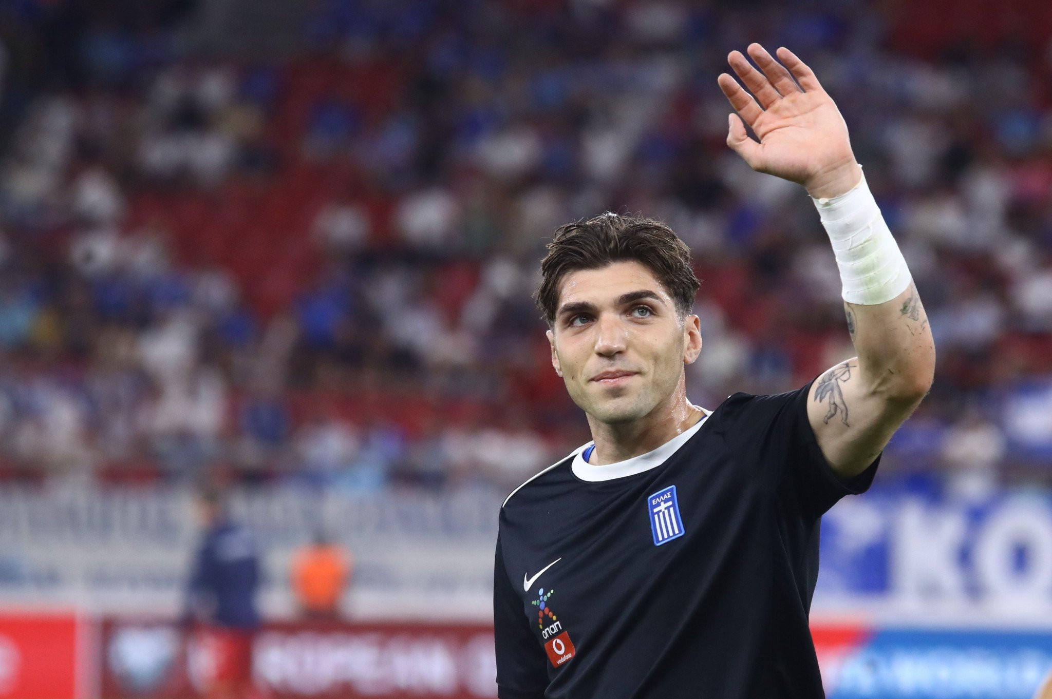 «Επιμένει για Μανδά η Γουλβς»