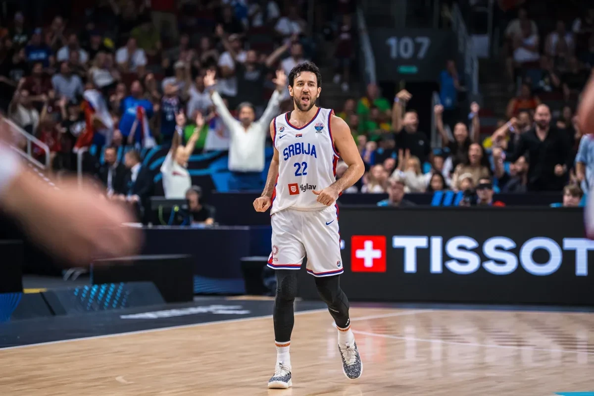 Ο Μίτσιτς προβλέπει... Χαποέλ πρώτη στην EuroLeague - Ο Ολυμπιακός πάνω από τον Παναθηναϊκό (video)