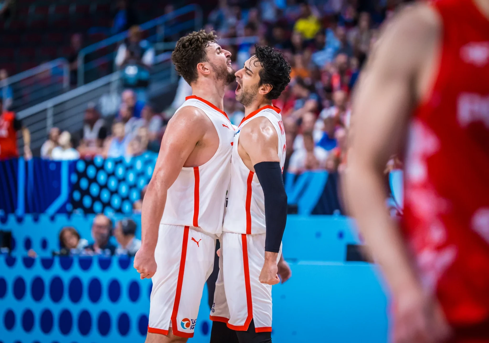 Ο... τριπλός Σενγκούν οδήγησε την Τουρκία στους «4» του Eurobasket και περιμένει Ελλάδα