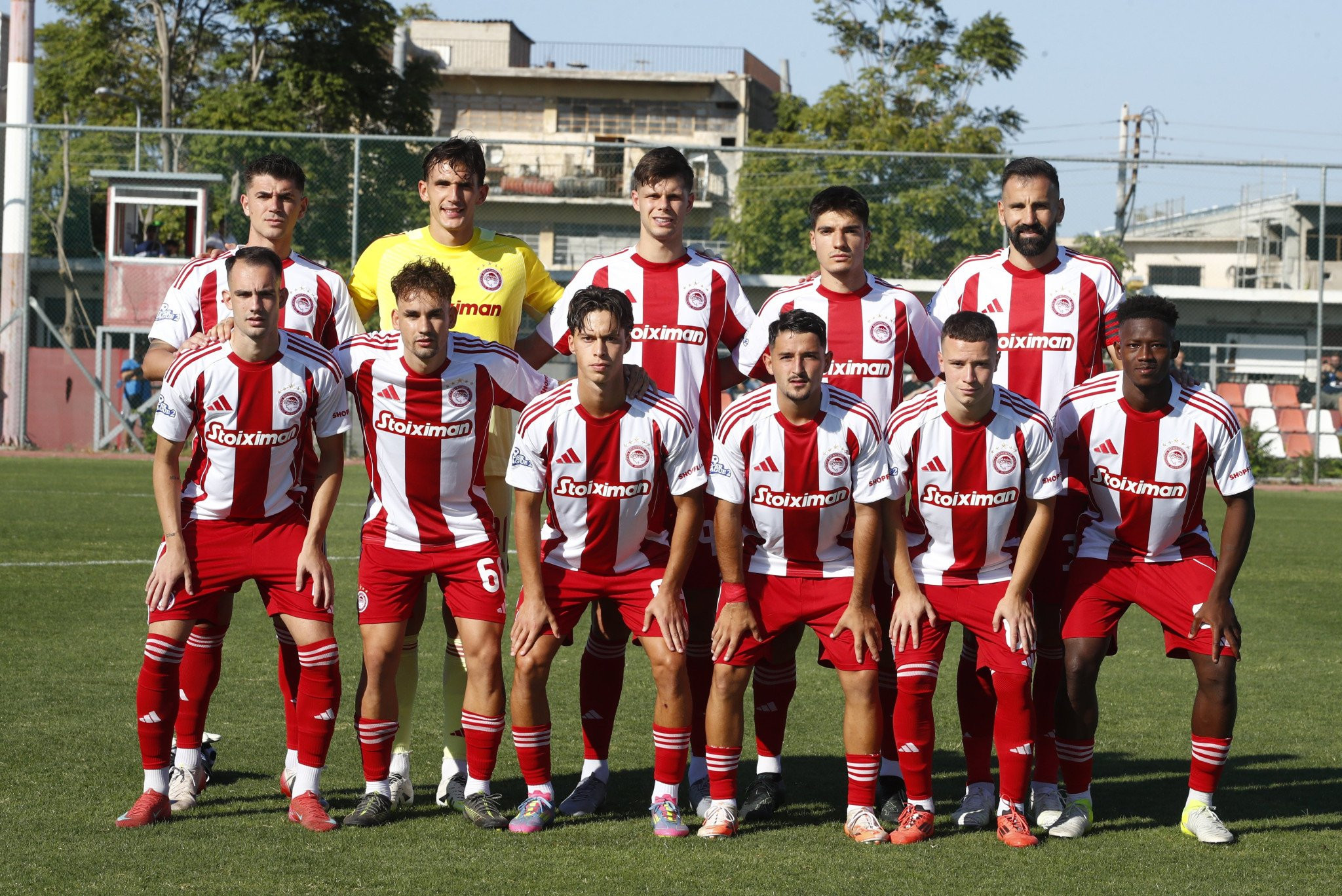 Με τρεις παίκτες της πρώτης ομάδας και Σιόβα η ενδεκάδα του Ολυμπιακού Β' κόντρα στον Πανιώνιο