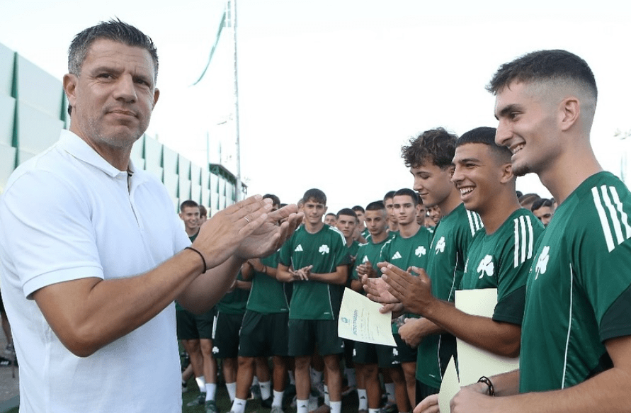 Η ΠΑΕ Παναθηναϊκός βράβευσε τους νεαρούς ποδοσφαιριστές της που αρίστευσαν στο σχολείο