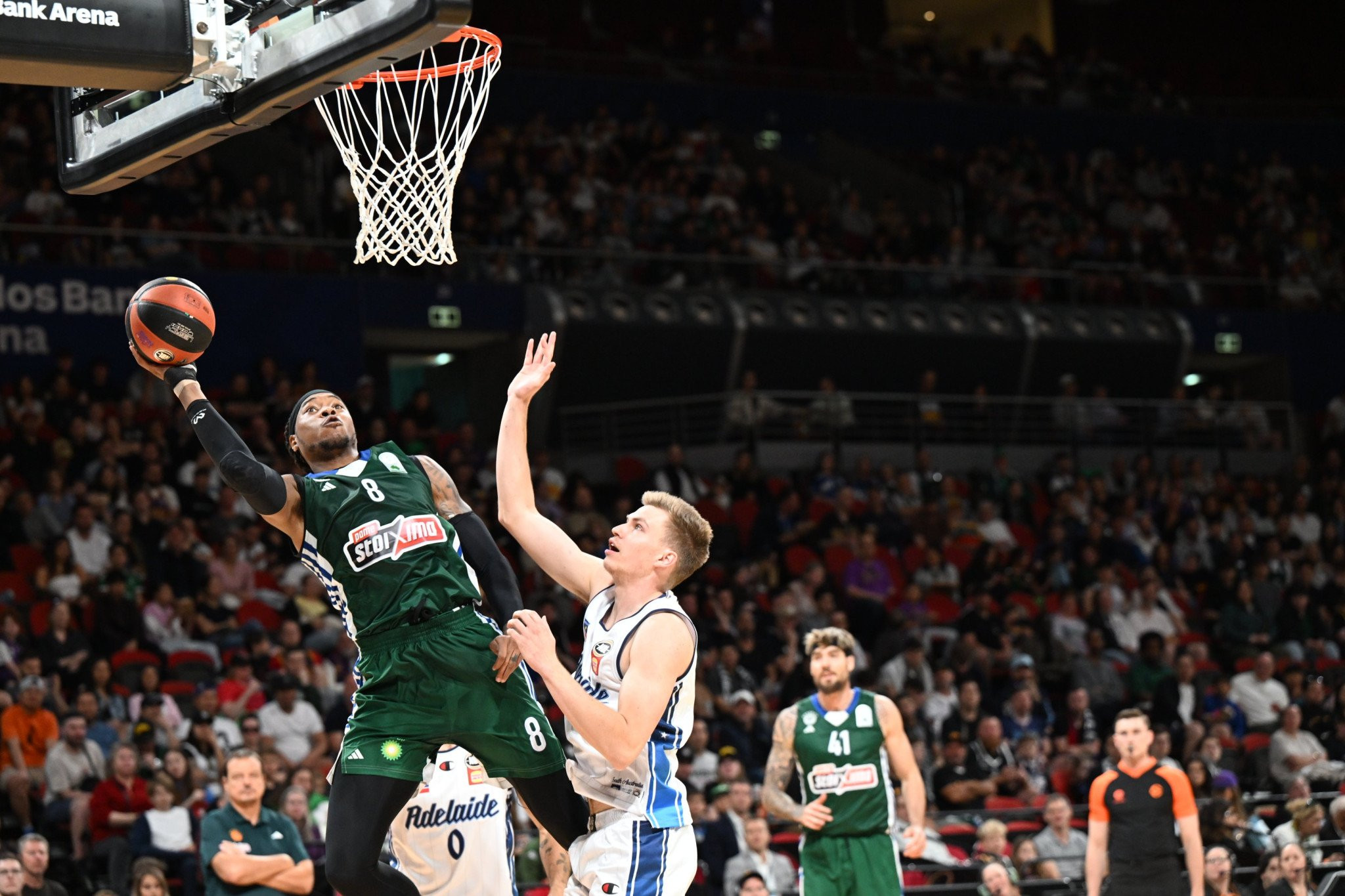Εξαιρετικός ο Χολμς κόντρα στους Adelaide 36ers: Όσα είδαμε από τον Αμερικανό (videos)