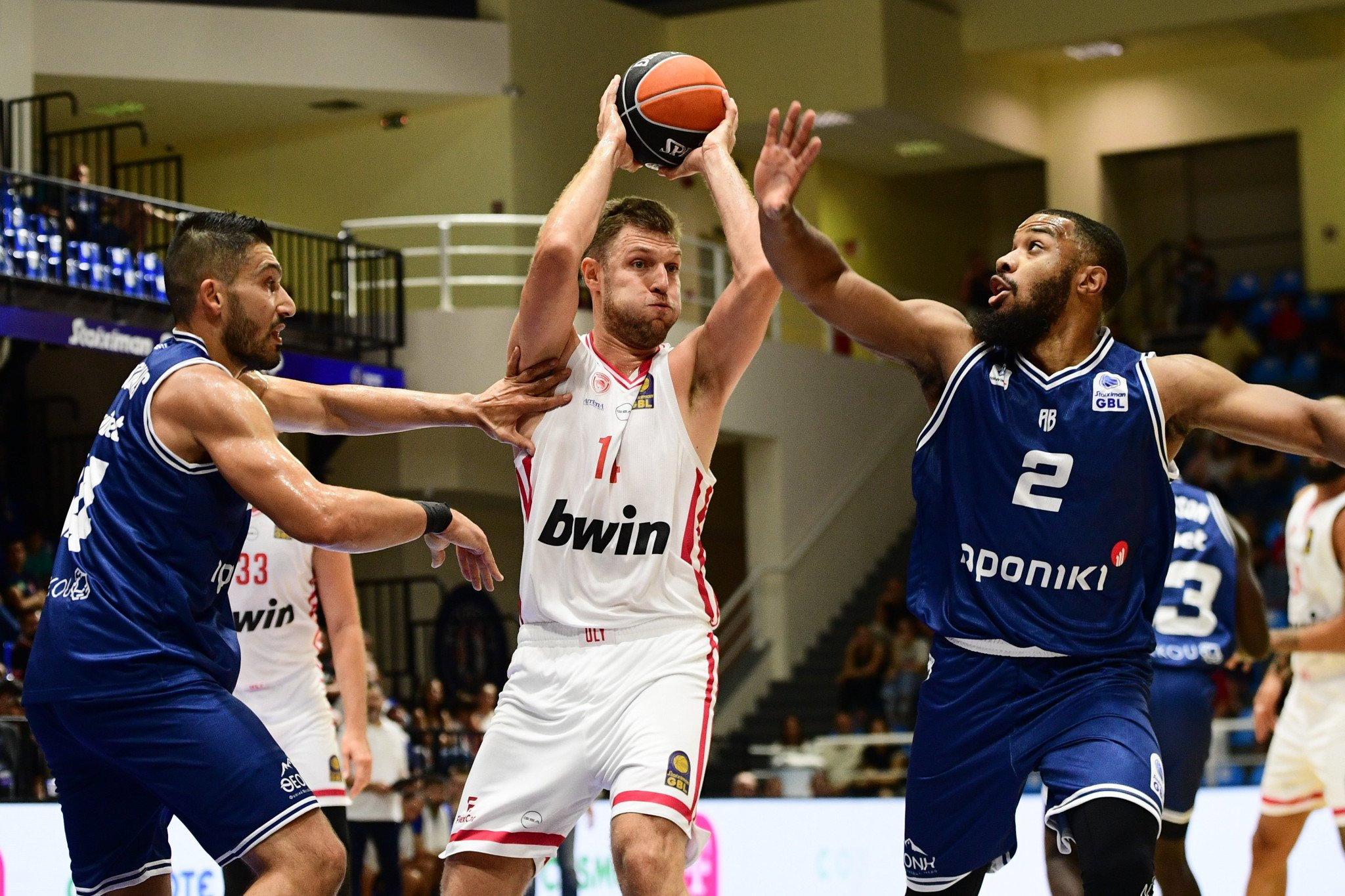 Βεζένκοφ για Νιλικίνα: «Είναι μεγάλο ταλέντο και θα ταιριάξει στην ομάδα» (video)