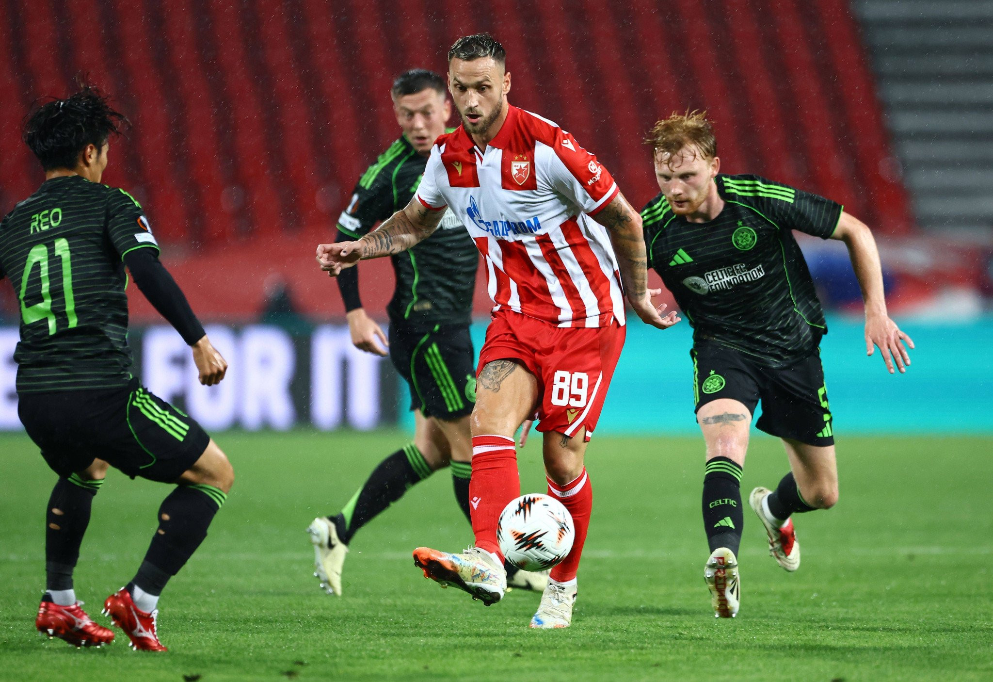 «Αγέραστος» Αρναούτοβιτς σκόραρε κόντρα στην Σέλτικ και έσπασε απίθανο ρεκόρ (video)