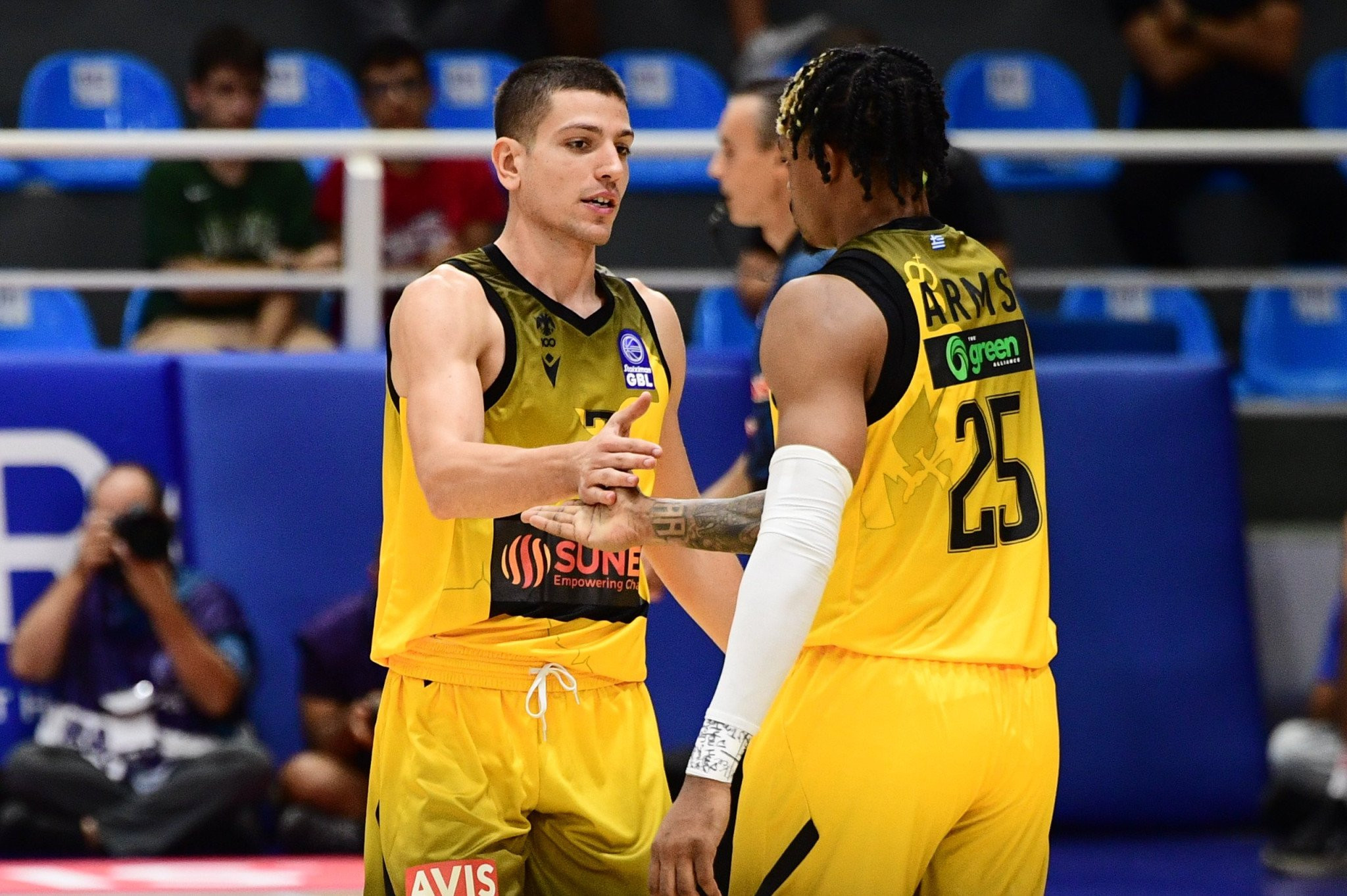 Ανασύνταξη στην ΑΕΚ και το μυαλό στο «must win» παιχνίδι με Κολοσσό Ανασύνταξη στην ΑΕΚ και το μυαλό στο «must win» παιχνίδι με Κολοσσό